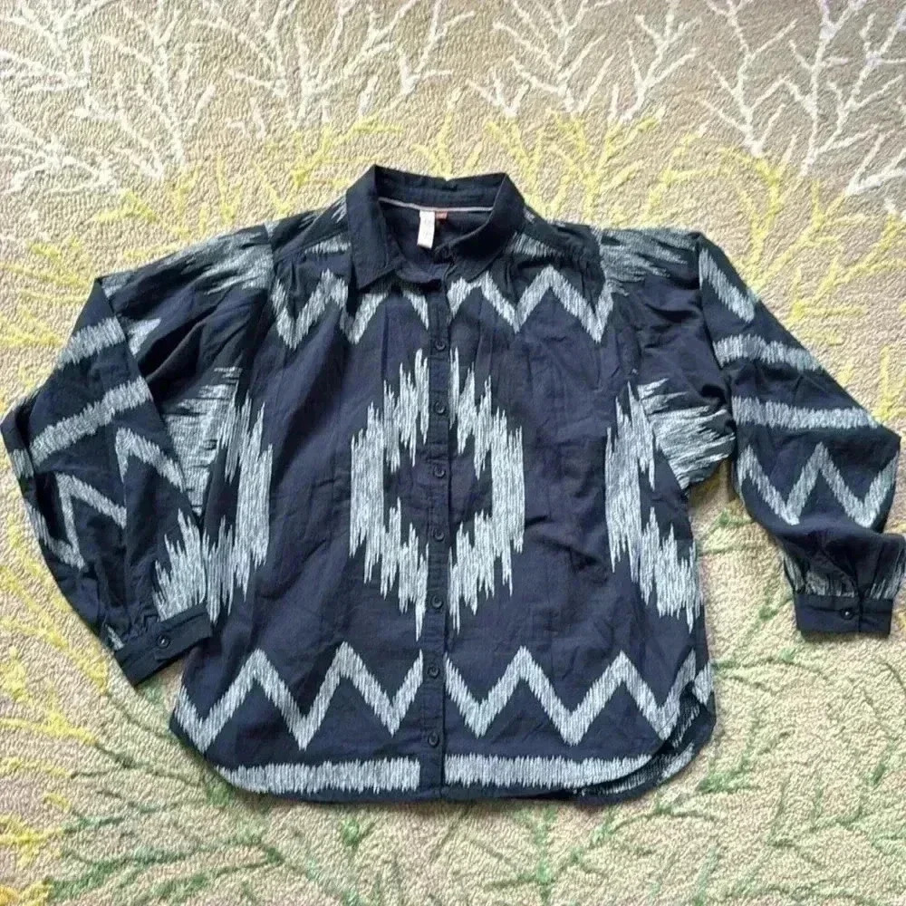 Pilcro Southwestern pattern button up loose fit top small